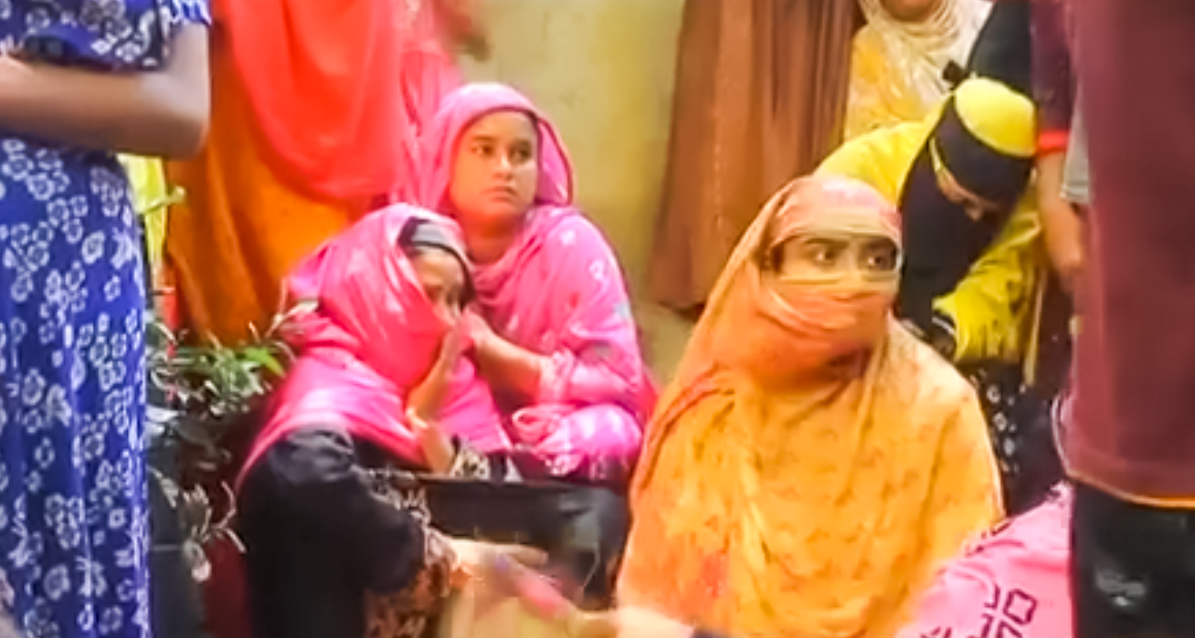 পাবনায় সুজনের বাড়িতে শোকের মাতম