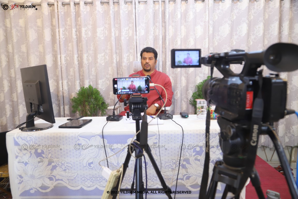 সমসাময়িক বিষয়ে হেযবুত তওহীদের এমামের লাইভ